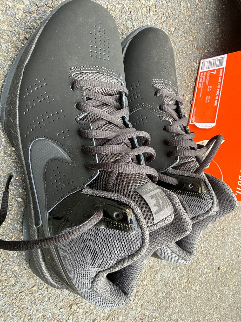 Nike Men’s High-Top Athletic Shoes in Black and Gray
